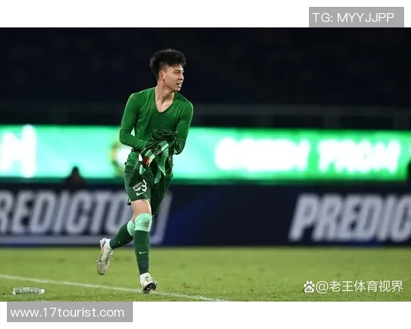 天赋异禀的足球少年如何从街头球场崭露头角迈向职业巅峰 天赋异禀的足球少年如何从街头球场崭露头角迈向职业巅峰